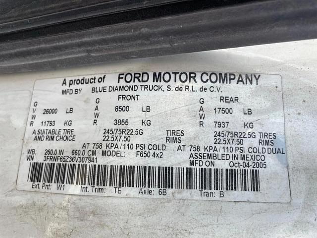 Image of Ford F-650 equipment image 4