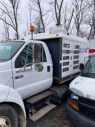 Image of Ford F-650 equipment image 3