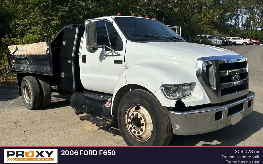 2006 Ford F-650 Equipment Image0
