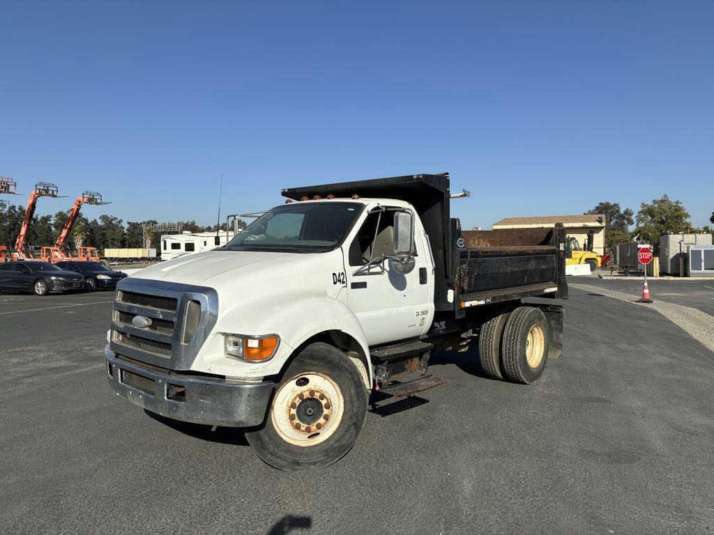 Image of Ford F-650 Primary image