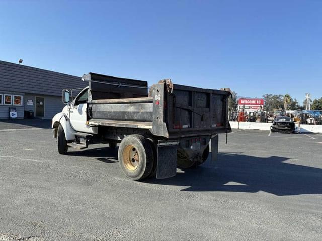 Image of Ford F-650 equipment image 3
