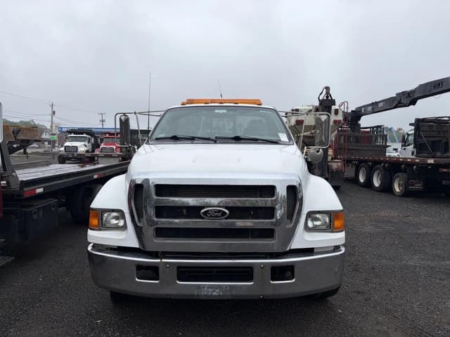 Image of Ford F-650 equipment image 1
