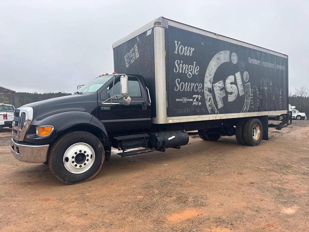 Image of Ford F-650 Primary image