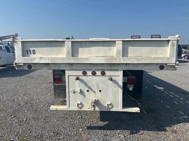 Image of Ford F-650 equipment image 4