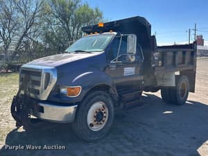 2006 Ford F-650 Image