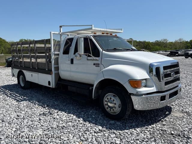 Image of Ford F-650 equipment image 2