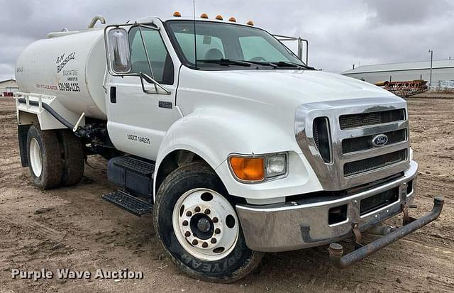 Image of Ford F-650 equipment image 2