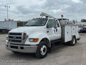 2006 Ford F-650 Image
