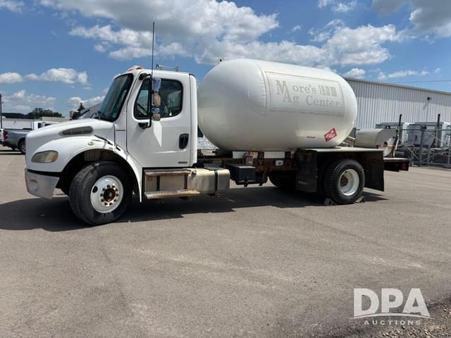 Image of Freightliner Business Class M2 equipment image 1