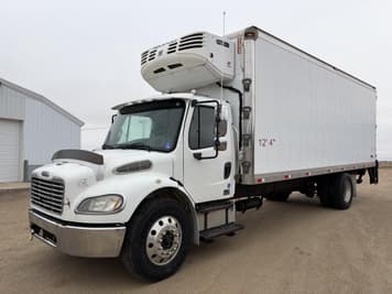 Main image Freightliner Business Class M2 106