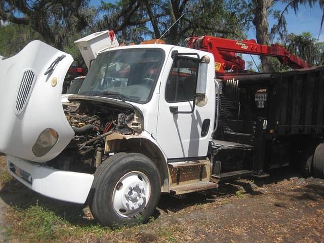 Image of Freightliner Business Class M2 equipment image 4