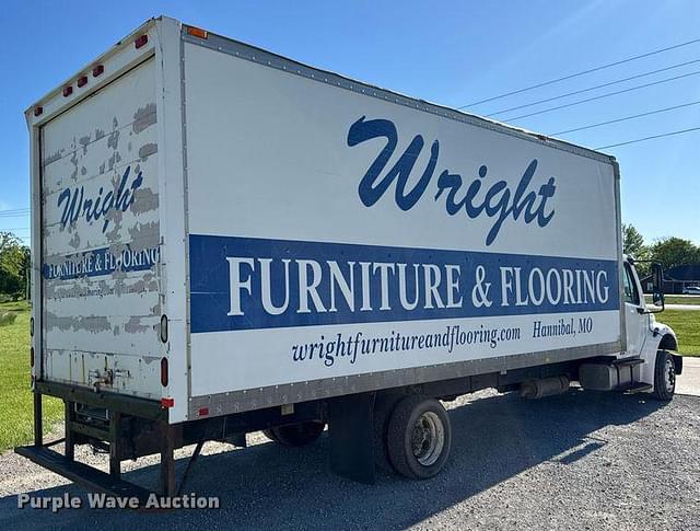 Image of Freightliner Business Class M2 equipment image 4