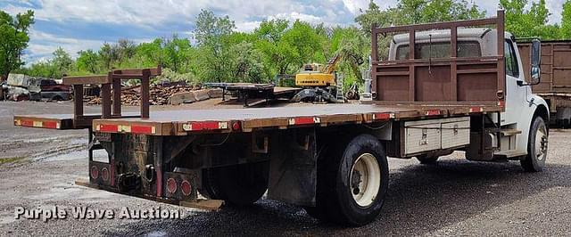 Image of Freightliner Business Class M2 equipment image 4