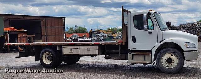 Image of Freightliner Business Class M2 equipment image 3
