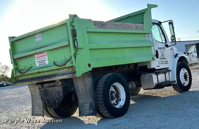 Image of Freightliner Business Class M2 equipment image 4