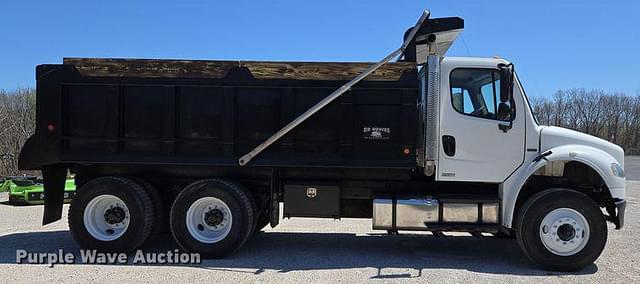 Image of Freightliner Business Class M2 equipment image 3