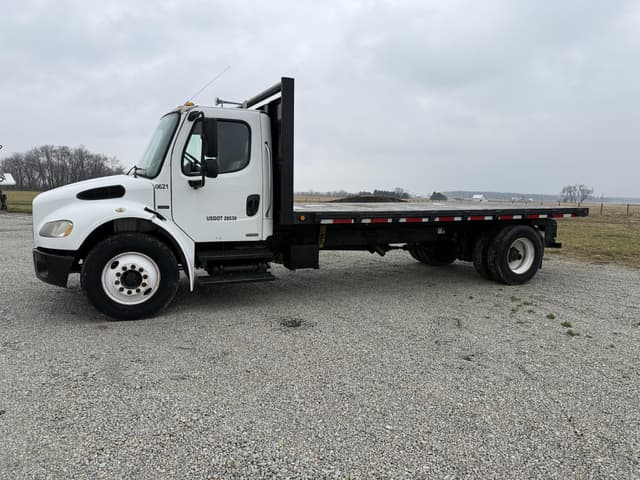 Image of Freightliner Business Class M2 equipment image 3