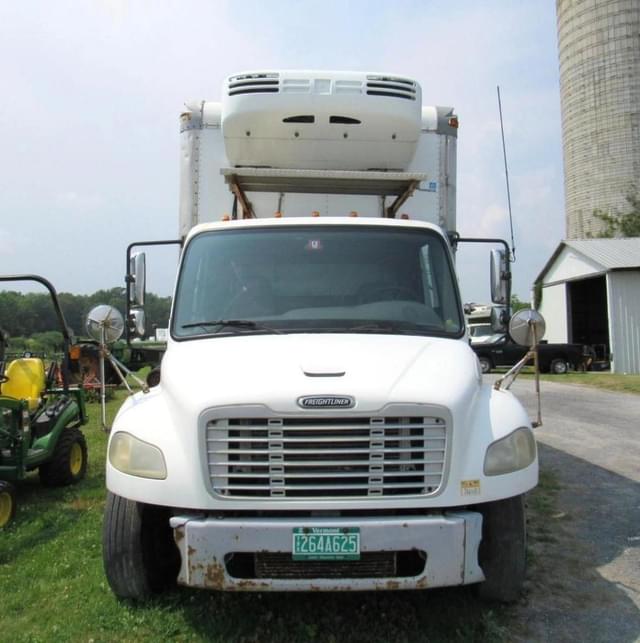 Image of Freightliner Business Class M2 equipment image 1