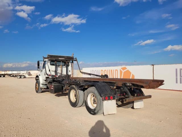 Image of Freightliner Business Class M2 equipment image 2