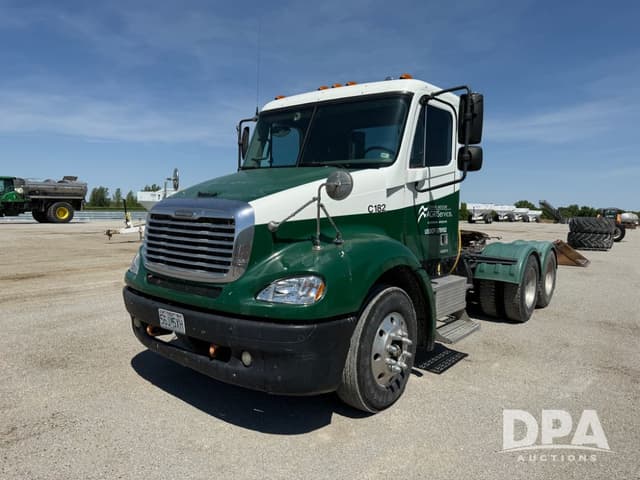 Image of Freightliner Cascadia equipment image 1