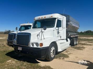 Main image Freightliner Century
