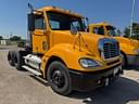 2006 Freightliner Columbia 120 Image