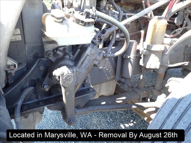 Image of Freightliner Columbia equipment image 2