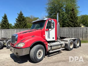 2006 Freightliner Columbia Image