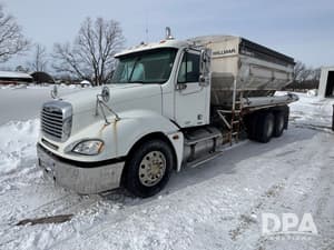 2006 Freightliner Columbia Image