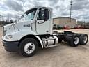 2006 Freightliner Columbia Image