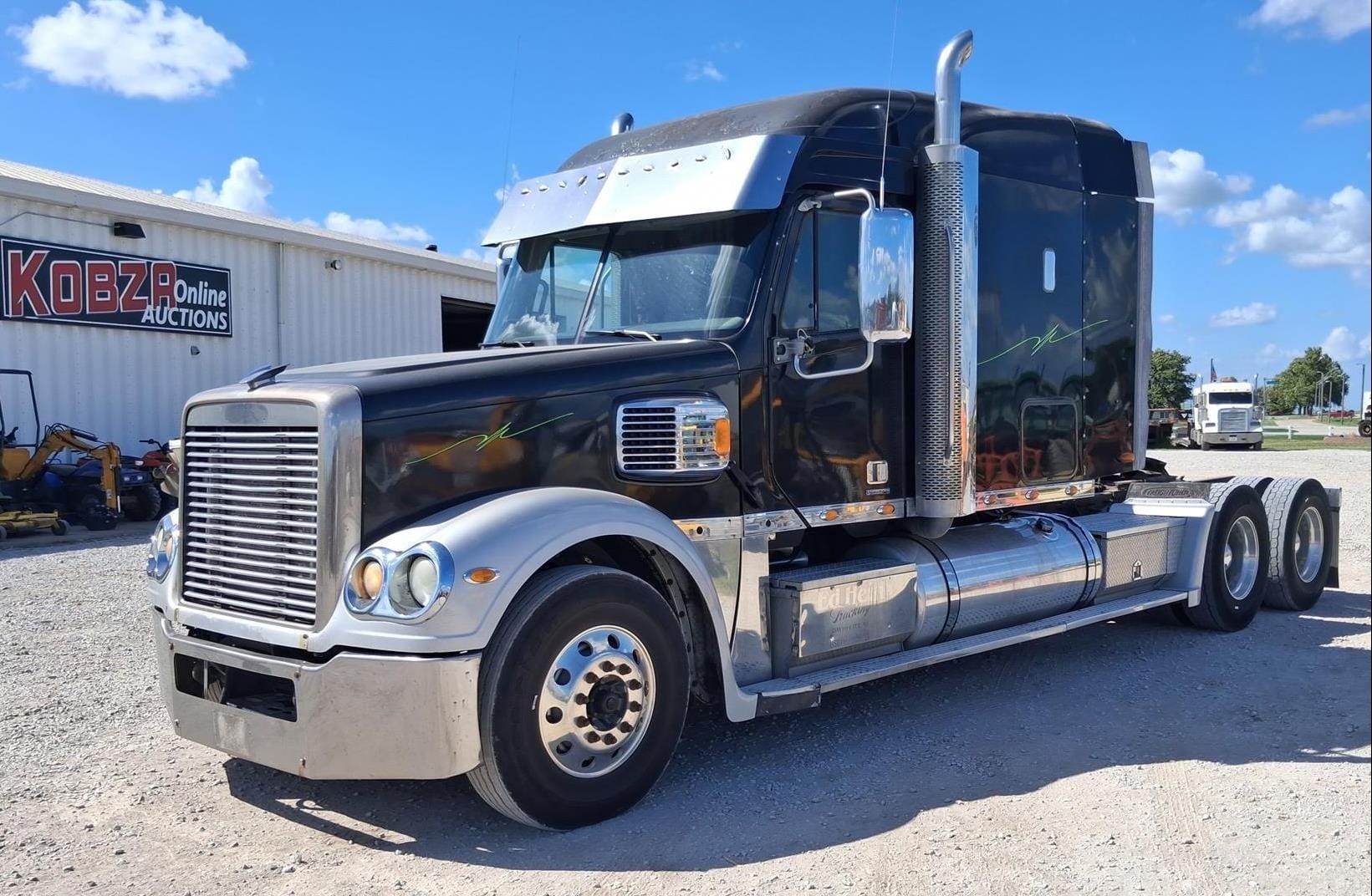 2006 Freightliner Coronado 132 Equipment Image0