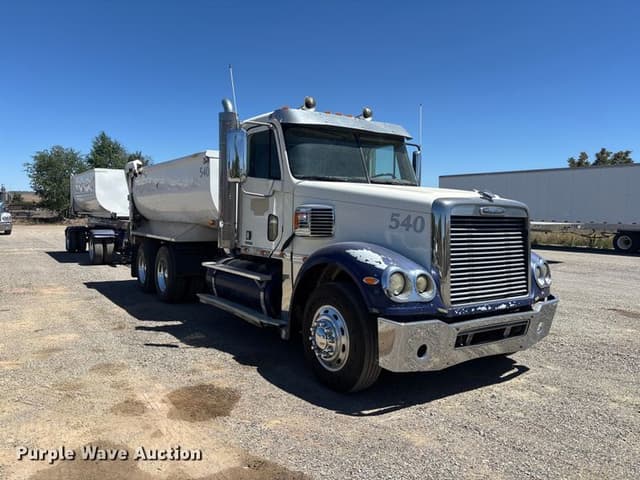 Image of Freightliner Coronado equipment image 2