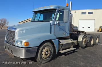 Main image Freightliner CST120