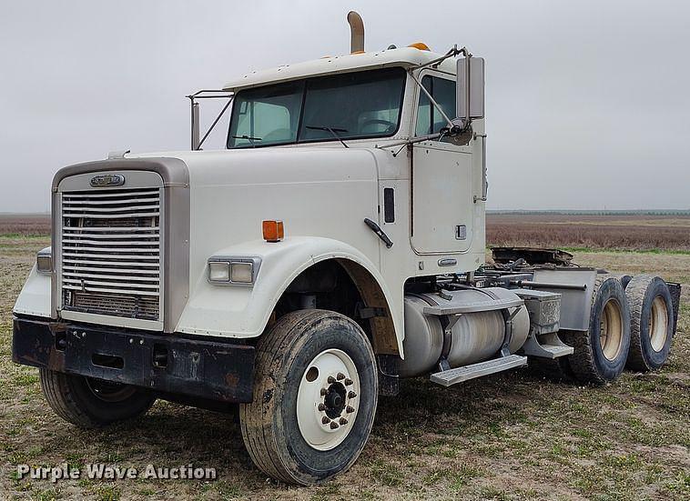 Image of Freightliner FLD120 Primary image
