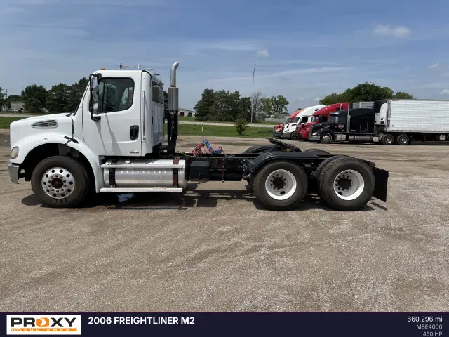 Image of Freightliner M2 equipment image 2