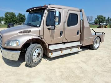 Main image Freightliner M2