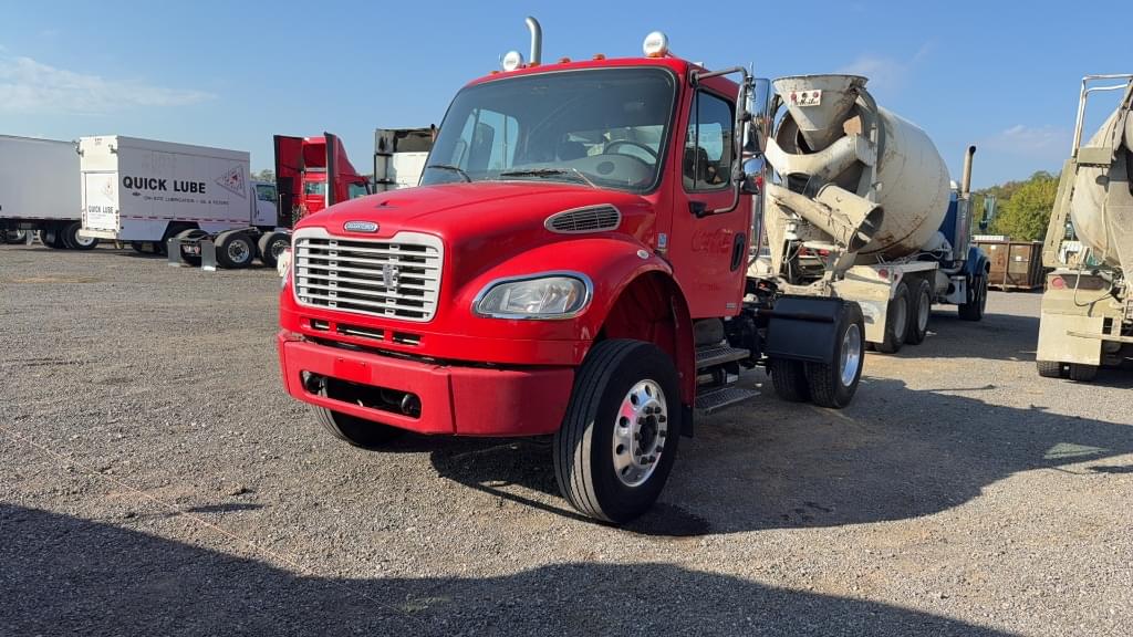 Image of Freightliner M2 Primary image