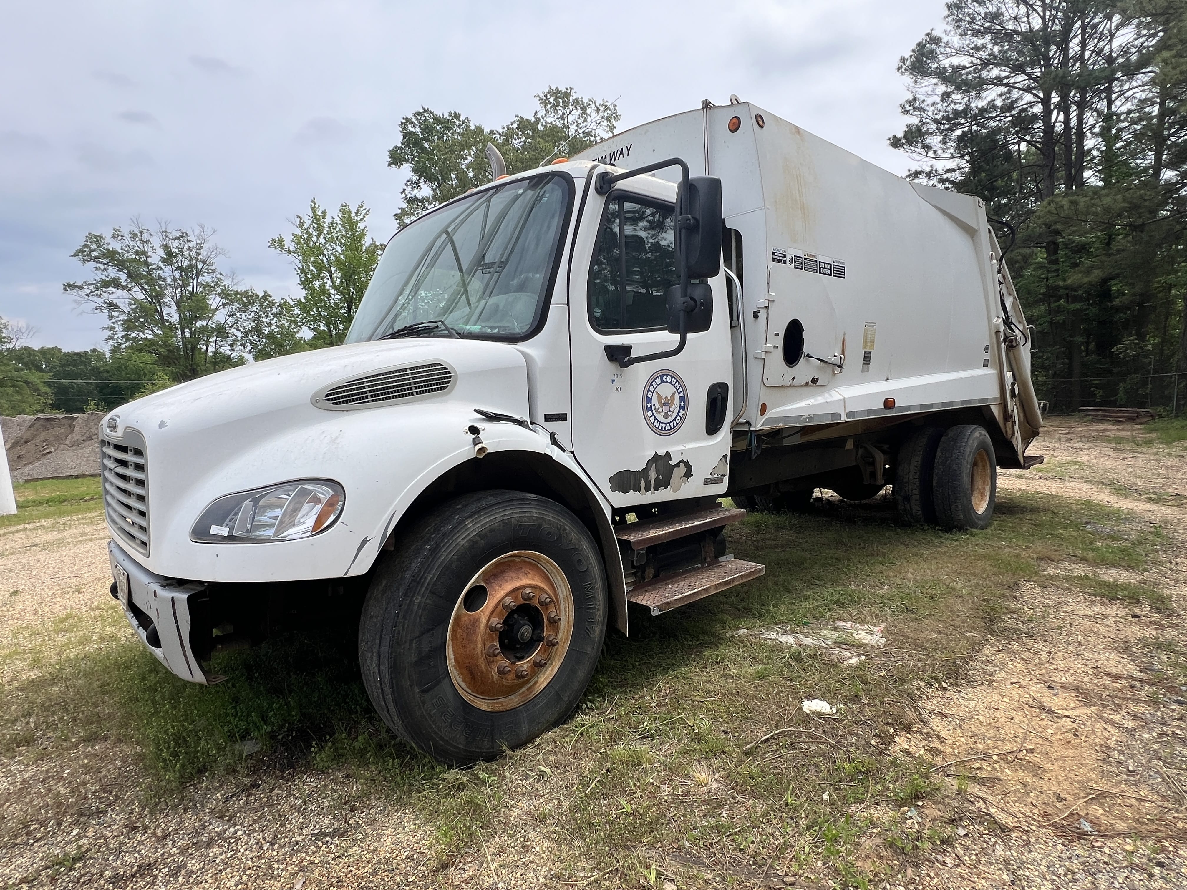 Main image Freightliner M2