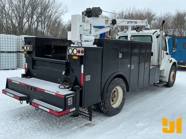 Image of Freightliner M2 equipment image 4