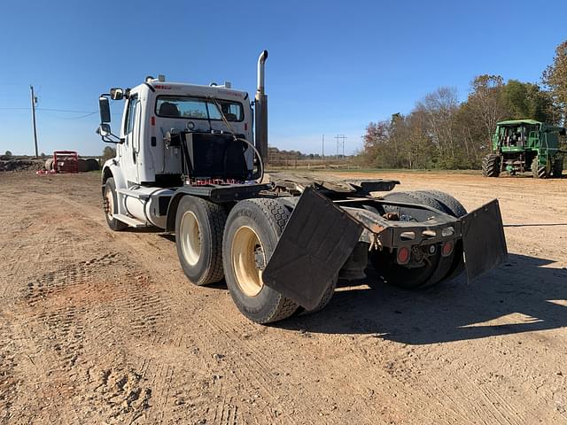 Image of Freightliner M2 equipment image 1