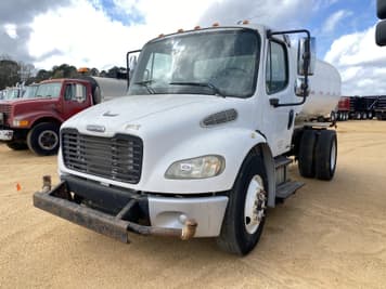 Main image Freightliner M2