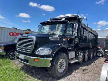 Main image Freightliner Business Class M2