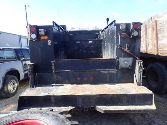 Image of Freightliner Business Class M2 equipment image 4