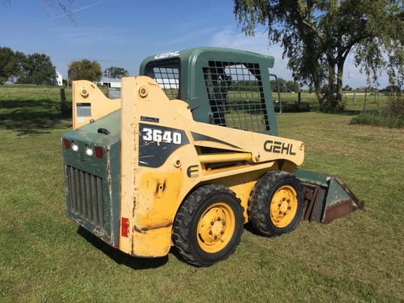 Image of Gehl 3640 equipment image 3