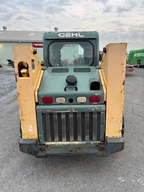 Image of Gehl 4840E equipment image 3