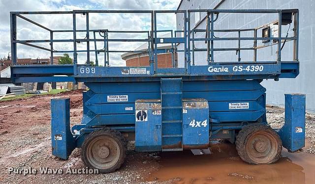Image of Genie GS-4390 equipment image 3