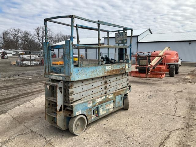 Image of Genie GS-2632 equipment image 4