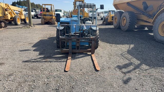 Image of Genie GTH-5519 equipment image 1