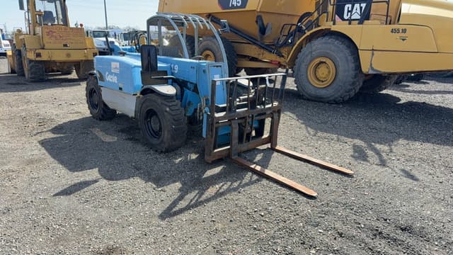 Image of Genie GTH-5519 equipment image 2