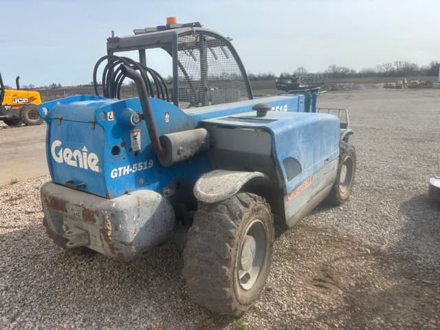 Image of Genie GTH-5519 equipment image 2